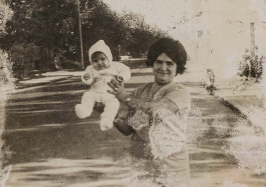 Una dona i un nadó